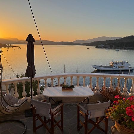 Kasteli Suite Poros Town Buitenkant foto